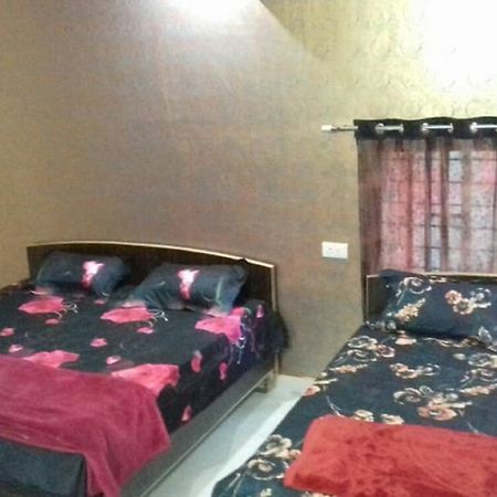 Hotel Om Jai Джайпур Екстериор снимка